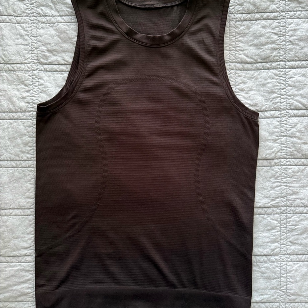 Lululemon swiftly relaxed tank, size 4, great condition